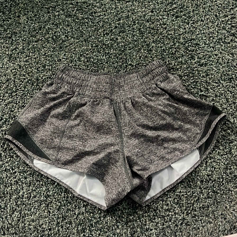 Lululemon hottie hot shorts, 2.5 inch